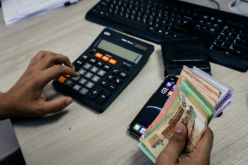 Фотография к новости: Нарушения на 5,3 млрд тенге в сфере управления госдолгом выявили в Карагандинской области