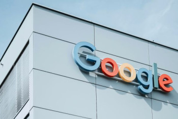 Фотография к новости: Google больше не будет запрещать использовать ИИ для разработки оружия