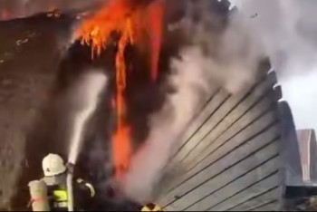 Фотография к новости: Склад загорелся в Алматы