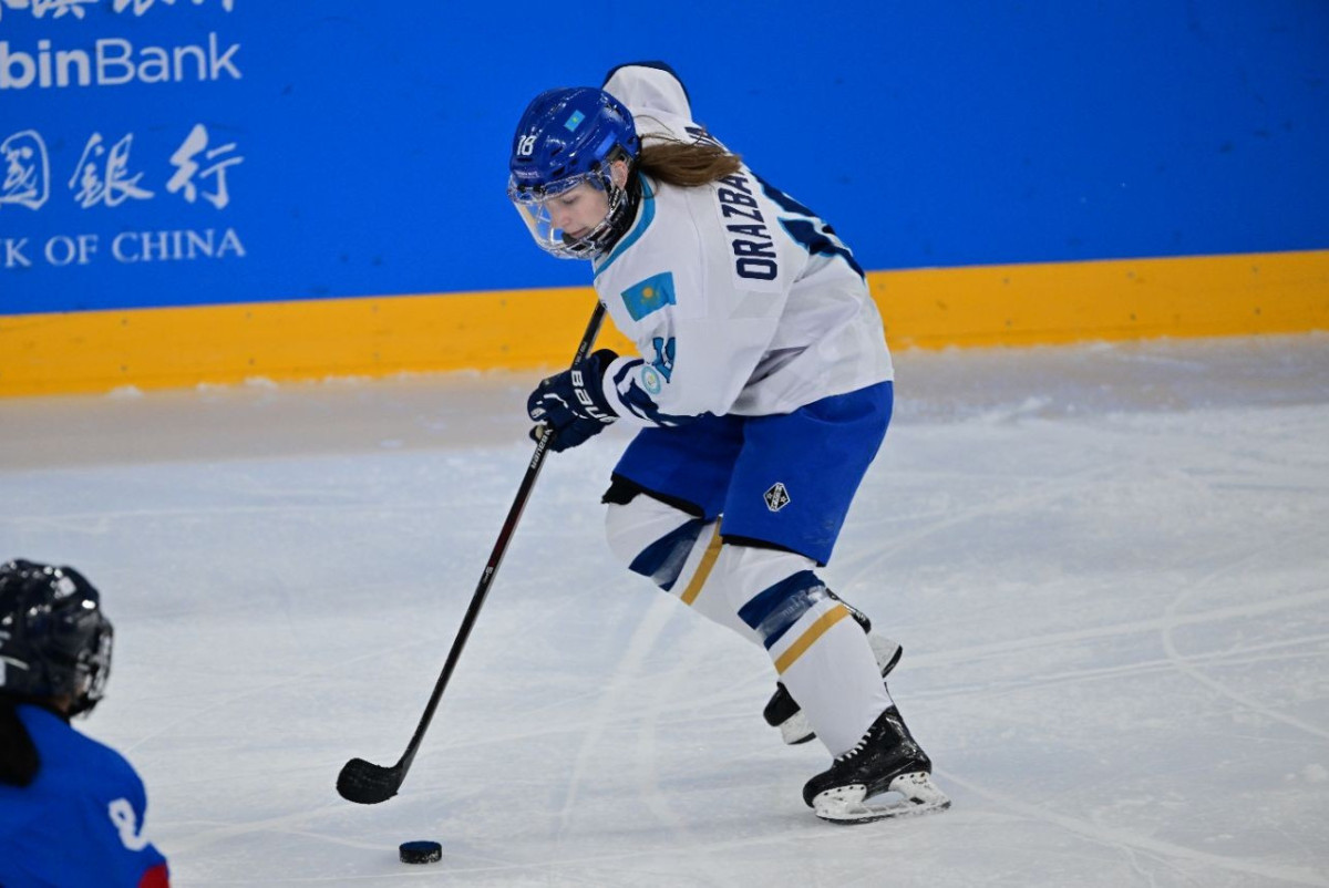 Фотография к новости: Обыграли за счёт хладнокровия: капитан сборной по хоккею раскрыла секрет победы над Южной Кореей