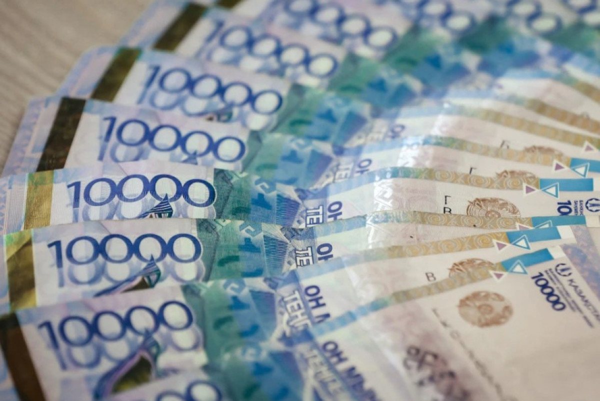 Больше миллиона заплатят двое казахстанцев за взлом базы "Damumed"