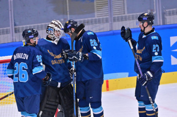 Фотография к новости: Казахстанские хоккеисты вышли в полуфинал Азиады