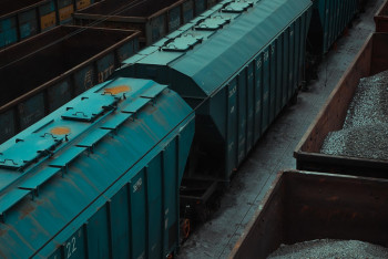 Фотография к новости: Депутат заявил, что КТЖ нарушает права частных перевозчиков