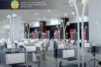 Фотография к новости: Почти 200 абитуриентов выгнали с январского ЕНТ в Казахстане