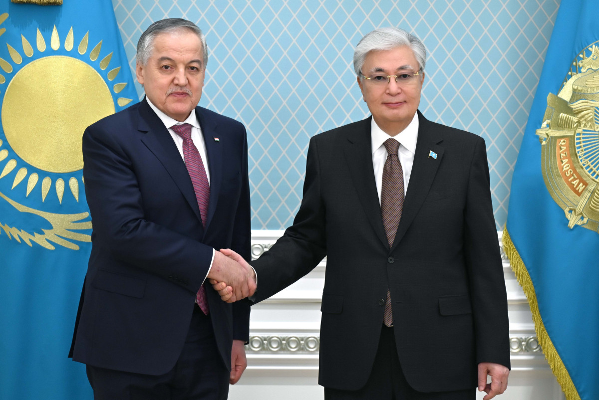 Токаев принял министра иностранных дел Таджикистана