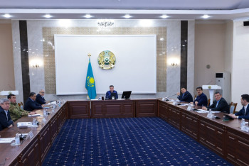 Фотография к новости: Премьер-министр потребовал ускорить подготовку к паводкам