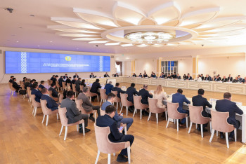 Фотография к новости: Предприниматели СКО высказались о налоговой реформе на встрече с Олжасом Бектеновым