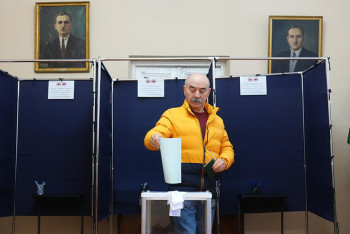 Фотография к новости: Евросоюз отказался признавать выборы в Абхазии