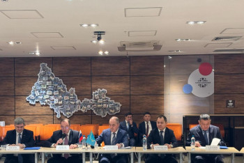 Фотография к новости: Аким ЗКО с российской стороной обсудил вопросы подготовки к паводкам