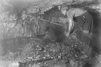 10 лет без контроля: депутаты отреагировали на трагедию с горняками "Казахмыса"