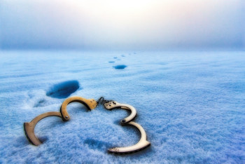 Осужденный сбежал из больницы в Семее