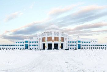 В Назарбаев Университете студент тайно снимал девушек в туалете