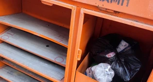 Павлодарцы травят себя  ртутью? Почему опасные лампы и градусники отправляются на свалки