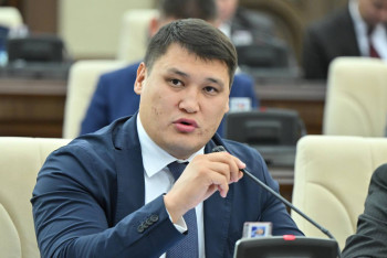 Фотография к новости: Руслан Берденов сложил полномочия депутата мажилиса