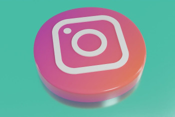 Фотография к новости: Ведутся переговоры – министр юстиции об исчезновении казахстанской музыки из Instagram