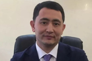 Фотография к новости: Беглого экс-замакима Актау доставили в страну