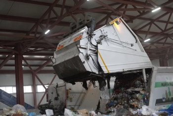 Младенца нашли среди отходов в Усть-Каменогорске: у матери оказалось пятеро детей