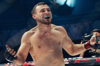 Боец ММА предложил защиту избитому подростку в Семее