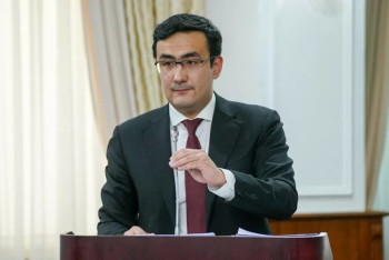 Фотография к новости: Мой доход уменьшился почти в два раза – глава холдинга "Байтерек"