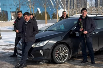 Сотрудников акимата сравнили с моделями за оригинальное поздравление к 8 марта