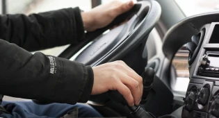 В Семее водителей автобусов незаконно штрафовали