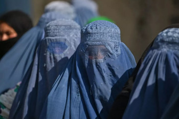 Фотография к новости: Женщинам в Афганистане запретили ходить в мечети