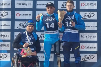 Фотография к новости: Пара биатлонист Ербол Хамитов победил в спринтерской гонке в Швеции