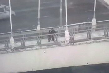 Фотография к новости: Полицейские спасли 16-летнюю девушку от прыжка с моста в Астане