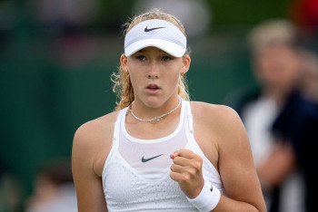 Фотография к новости: Рыбакина получила угрозу от 17-летнего вундеркинда из России