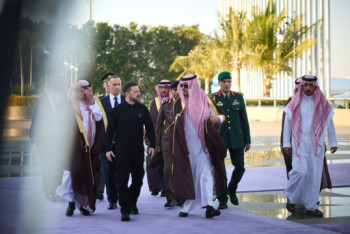 Фотография к новости: Зеленский прибыл в Саудовскую Аравию для переговоров с США