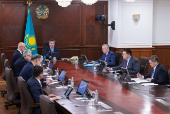 Фотография к новости: Бектенов поручил акимам взять вопросы паводка на особый контроль