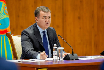 Лишение лицензий и снос объектов: Аким Астаны пригрозил стройкомпаниям