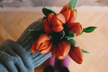 Фотография к новости: Цветочные мошенники обманули казахстанок