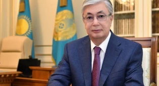 Касым-Жомарт Токаев поздравил казахстанцев с Амал күні