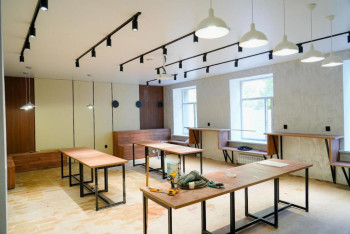 Фотография к новости: Глава государства поручил ускорить строительство школ в Казахстане