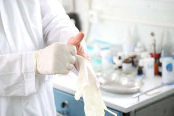 Фотография к новости: Хирурги достали зубочистку из живота ребёнка в Астане