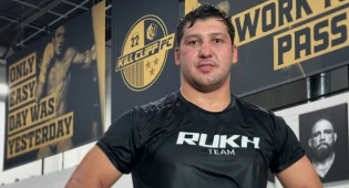Непобеждённый Дияр Нургожай дебютировал в UFC и сенсационно проиграл бразильцу