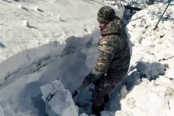 Фотография к новости: Военнослужащие помогают защитить Карагандинскую область от паводков