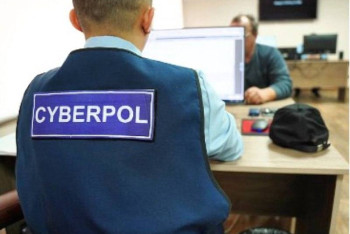 Фотография к новости: Мошенники угрозами выманили деньги у госслужащей из Степногорска