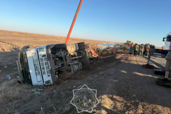 Фотография к новости: Военнослужащие помогли дальнобойщику в ЗКО