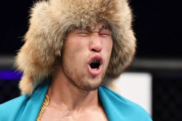 Фотография к новости: У  Шавката Рахмонова сорвался бой с экс-чемпионом UFC