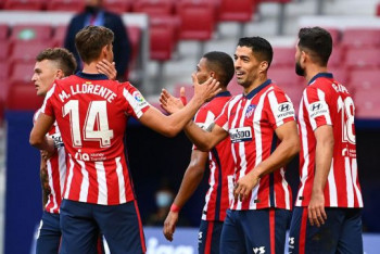 Фотография к новости: Легенды футбола "Атлетико Мадрид" поздравили казахстанцев с Наурызом