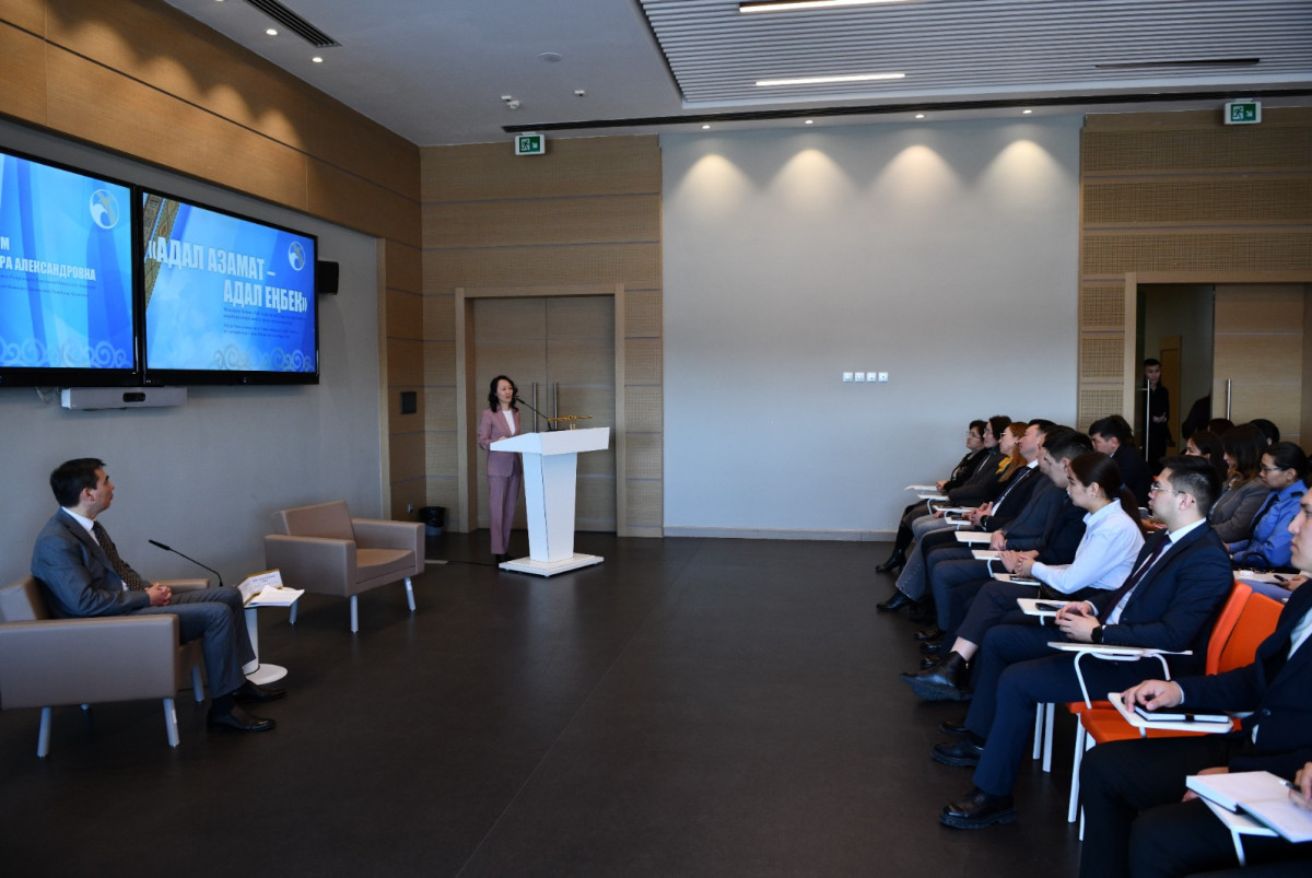 "Адал азамат – Адал еңбек": как инициативы Президента изменят Казахстан