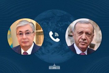 Фотография к новости: Токаев поговорил по телефону с Эрдоганом