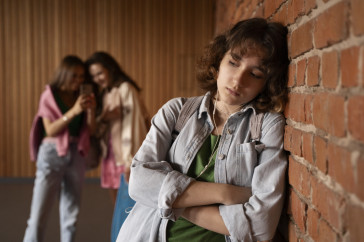 Фотография к новости: Детские разборки и преступность в школах: как положить конец избиениям на камеру