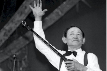 Фотография к новости: От кюя до симфонии: как Тлендиев соединил традиции и современность