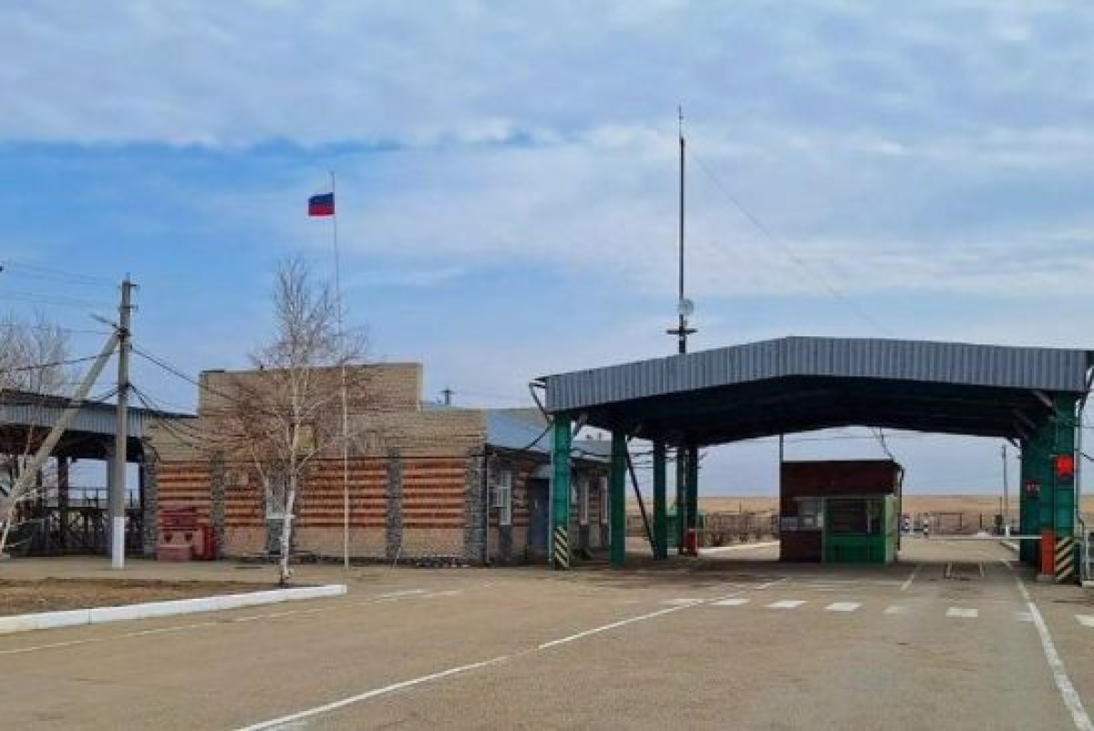 Движение транспорта через российско-казахстанскую границу возобновилось