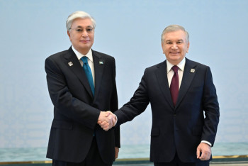 Токаев прибыл в Конгресс-центр Самарканда