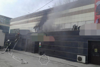 Торговый дом загорелся в Экибастузе