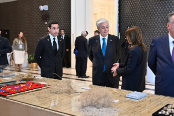 Фотография к новости: Участники саммита "Центральная Азия – Европейский Союз" осмотрели выставку Aral Culture Summit